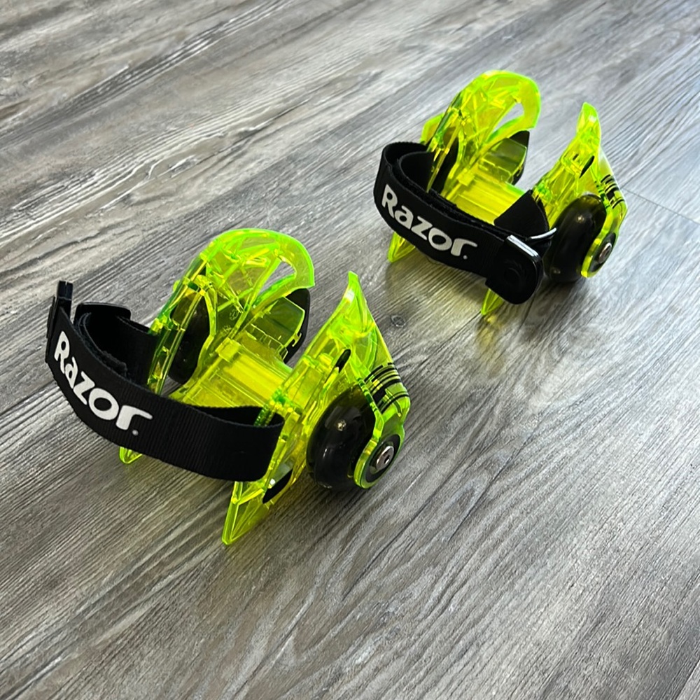 Razor Jetts DLX heel wheels